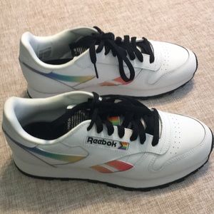 Classic Reebok women’s Shoes